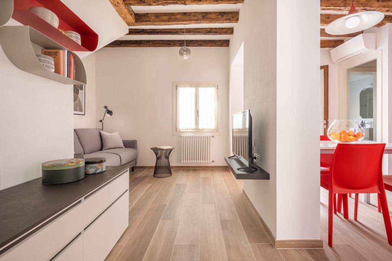 San Giacomo Dall'Orio Garden Apartment R&R เวนิส ภายนอก รูปภาพ