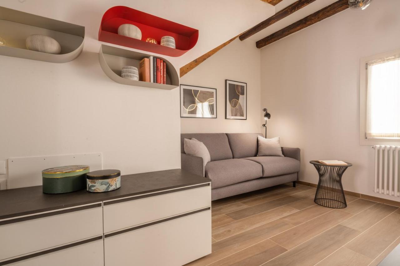 San Giacomo Dall'Orio Garden Apartment R&R เวนิส ภายนอก รูปภาพ