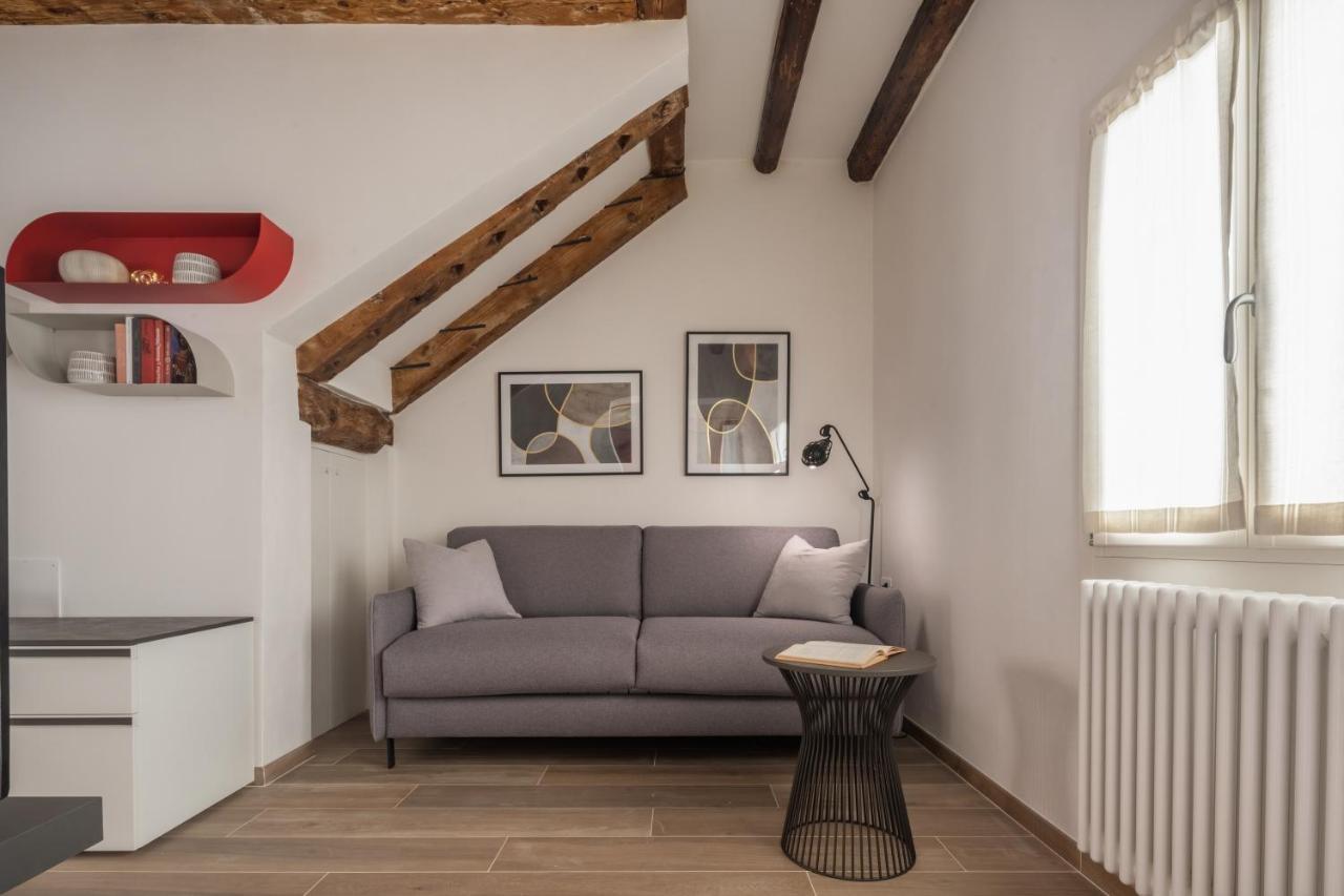San Giacomo Dall'Orio Garden Apartment R&R เวนิส ภายนอก รูปภาพ