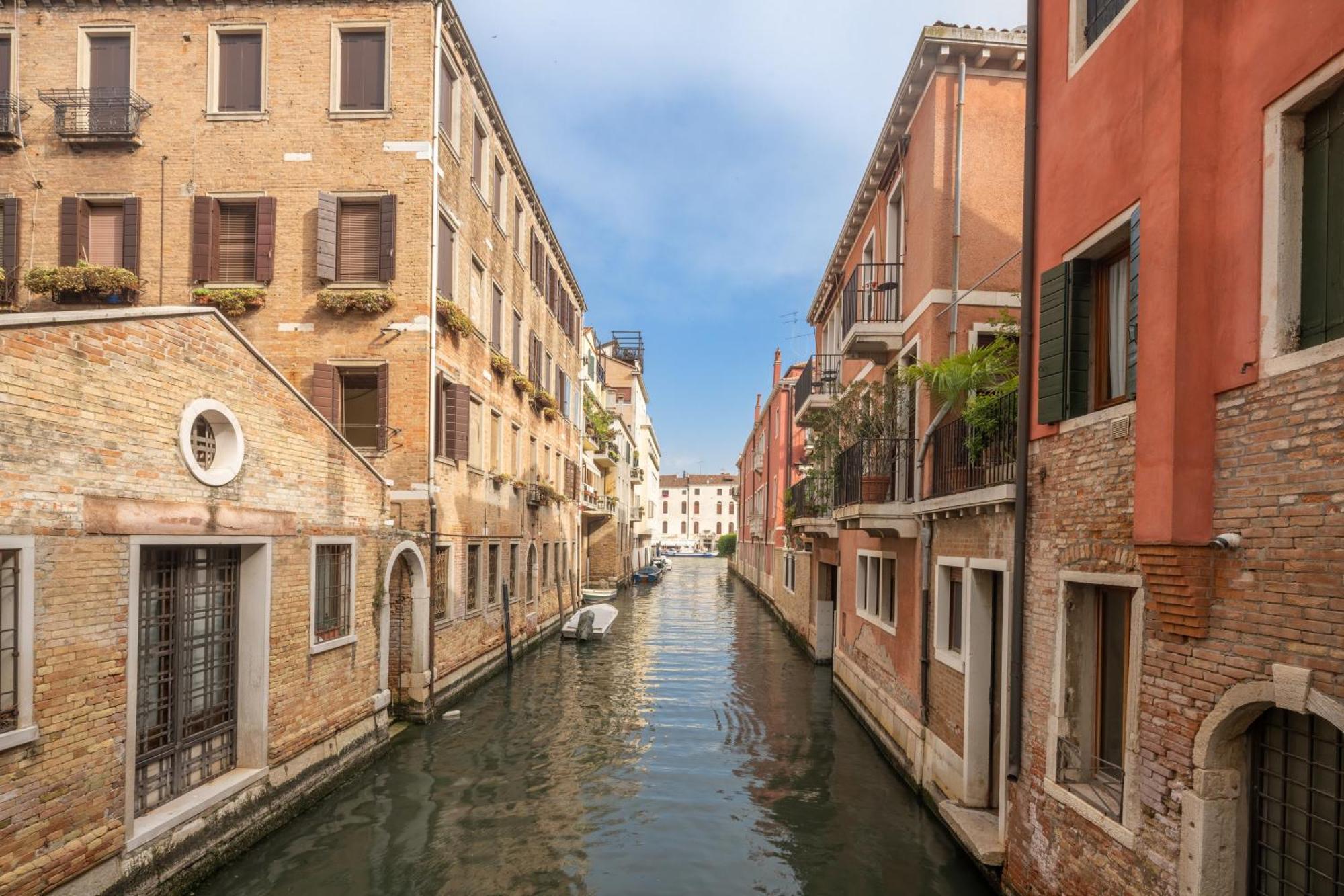 San Giacomo Dall'Orio Garden Apartment R&R เวนิส ภายนอก รูปภาพ